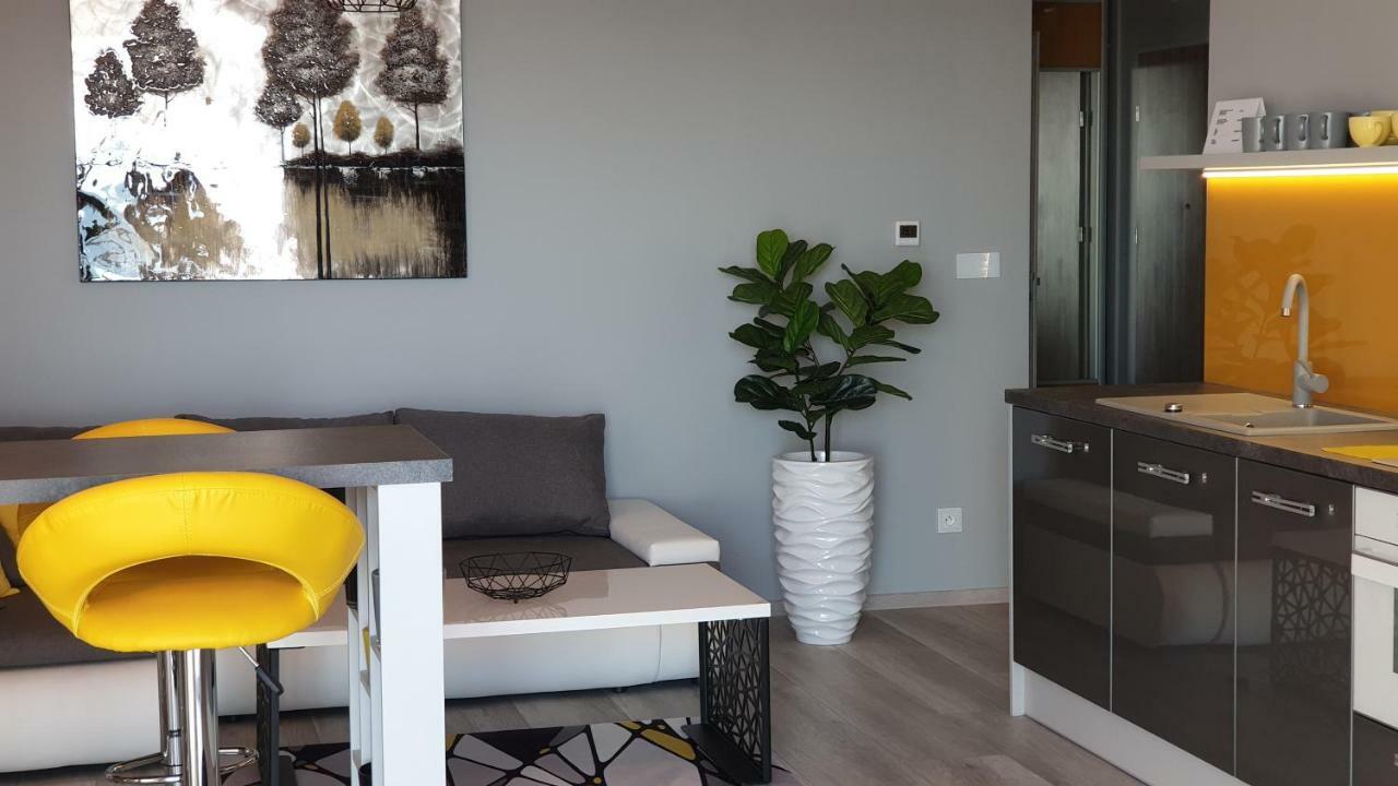 Apartament Elegance Yellow Rewal Eksteriør bilde