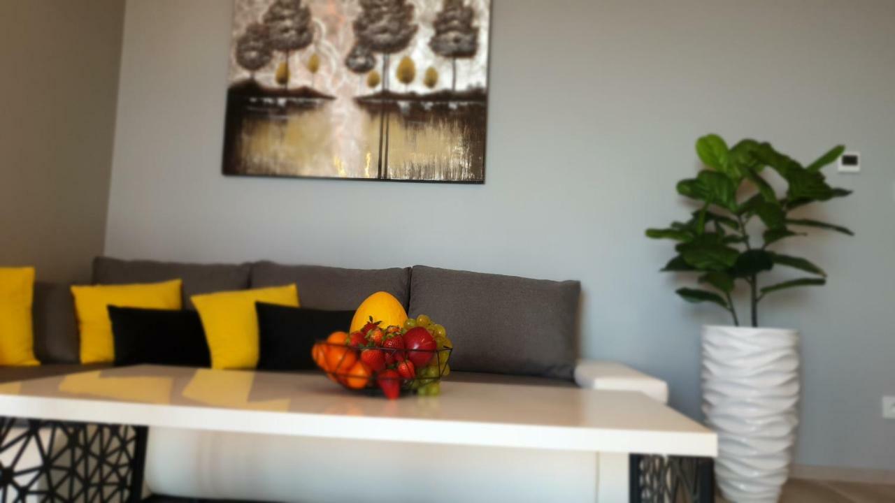 Apartament Elegance Yellow Rewal Eksteriør bilde